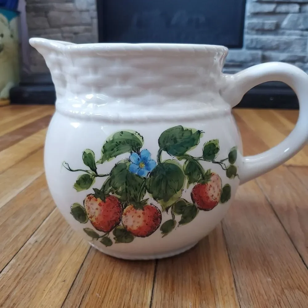Strawberry basket weave pattern pitcher jug vintage cottagecore Grandmacore